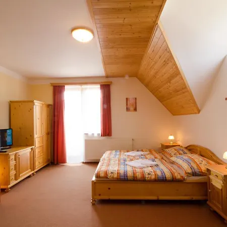 Harrachovska Hacienda Gasthof 3*